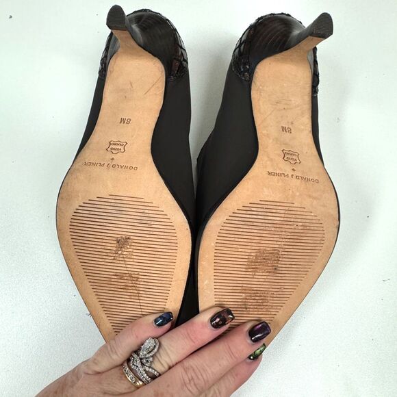 Donald J Pliner Brown Stretch Ankle Pump Bootie Croc Embossed Heel Womens Size 8 - Picture 9 of 11